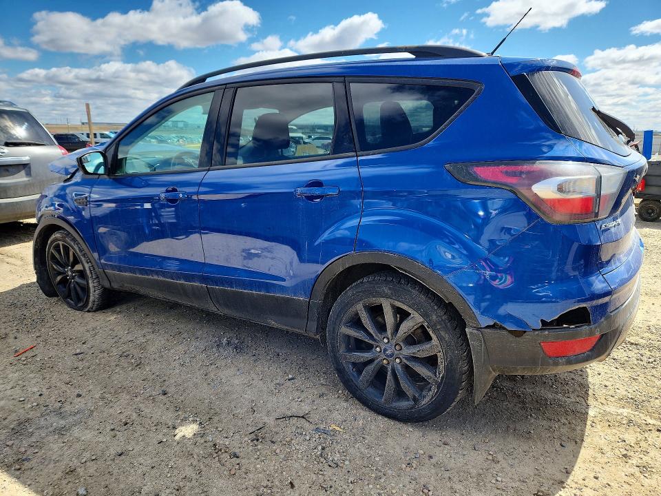 51715596 :رقم المزاد ، 1FMCU9GD4HUA06530 vin ، 2017 Ford Escape مزاد بيع
