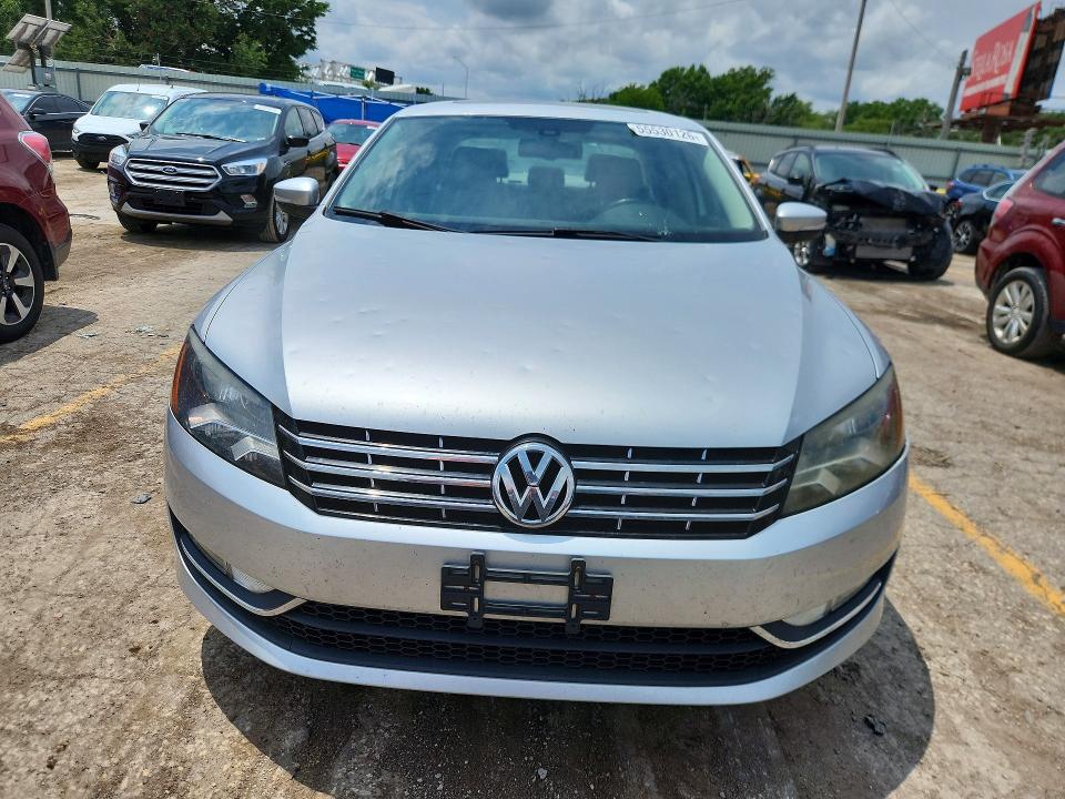 2013 Volkswagen Passat მანქანა იყიდება აუქციონზე, vin: 1VWBN7A34DC014092, აუქციონის ნომერი: 55530126