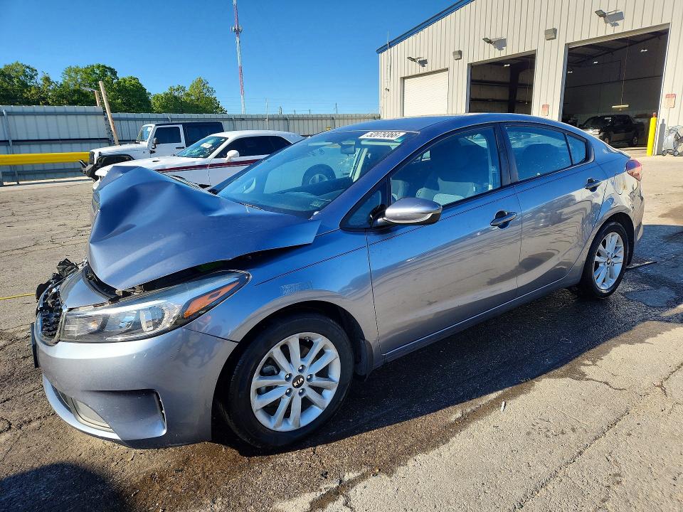 Продажа на аукционе авто 2017 Kia Forte, vin: 3KPFL4A7XHE105409, номер лота: 52079366