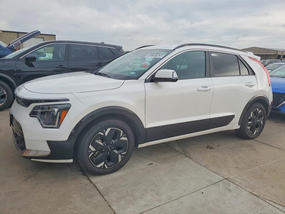 53797626 :رقم المزاد ، KNDCR3L12R5122500 vin ، 2024 Kia Niro مزاد بيع