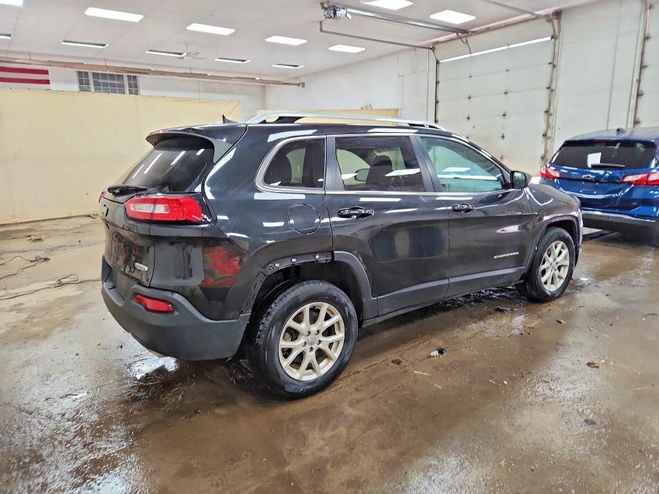 53625876 :رقم المزاد ، 1C4PJMCS0GW139679 vin ، 2016 Jeep Cherokee مزاد بيع