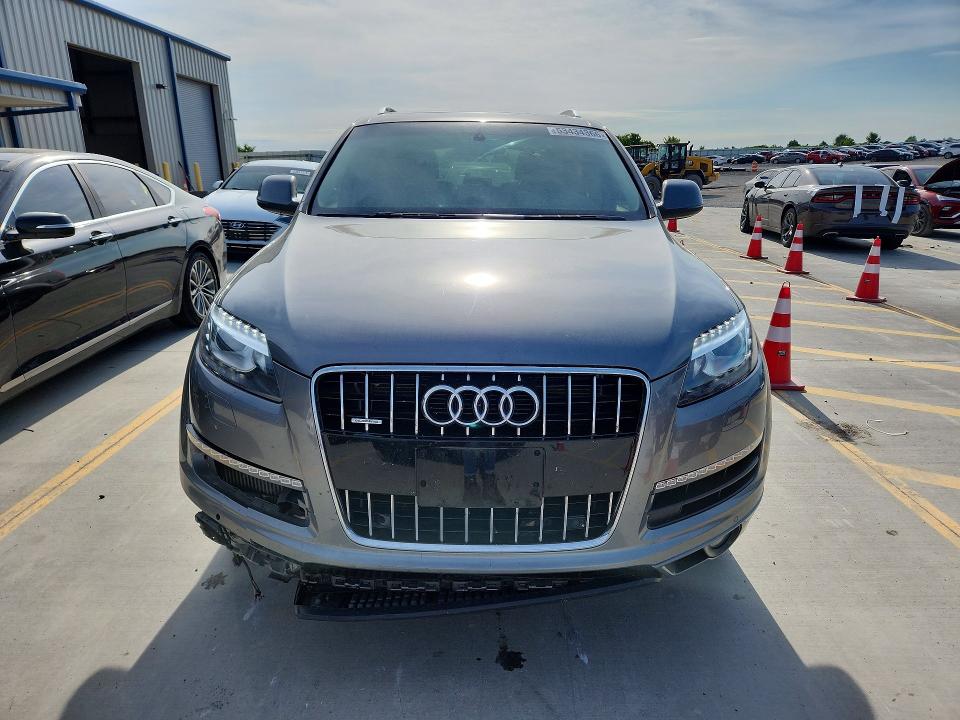 Продажа на аукционе авто 2015 Audi Q7, vin: WA1LMAFE5FD031427, номер лота: 53434366