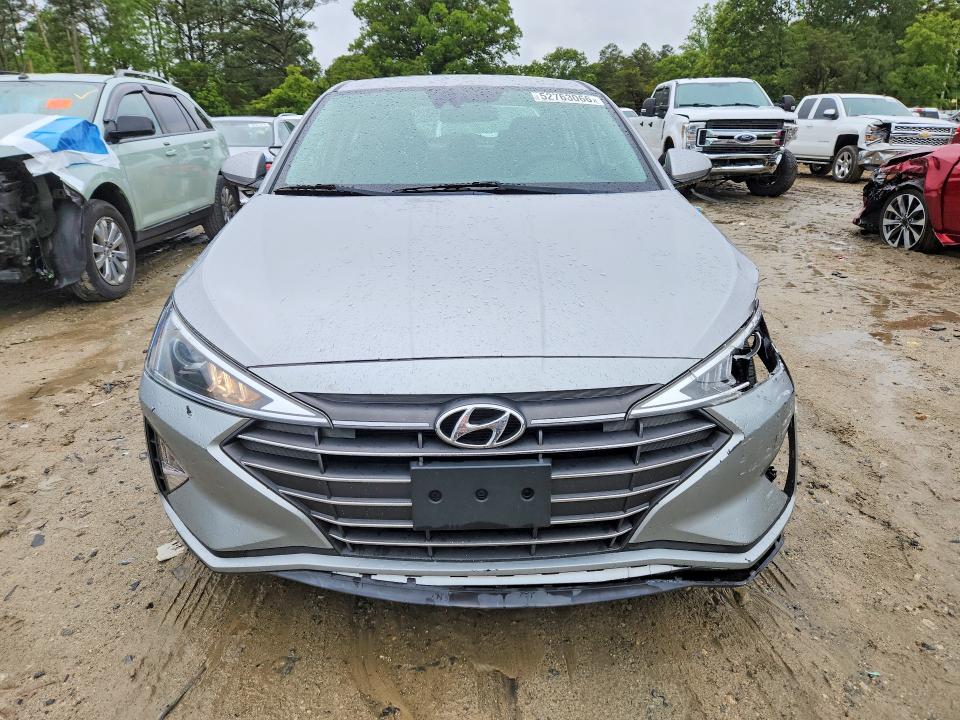 52763066 :رقم المزاد ، 5NPD84LF8LH559059 vin ، 2020 Hyundai Elantra مزاد بيع