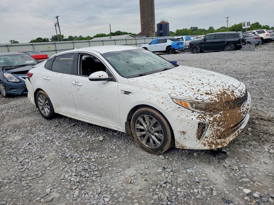 2018 Kia Optima მანქანა იყიდება აუქციონზე, vin: 5XXGT4L33JG238010, აუქციონის ნომერი: 53339716