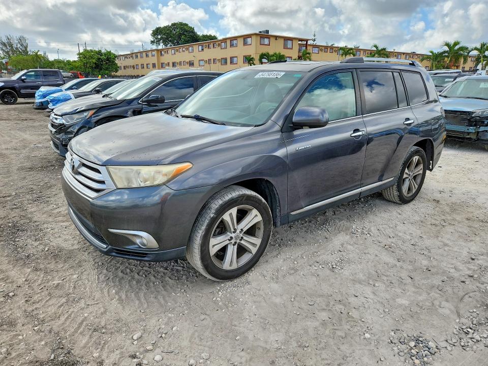 2011 Toyota Highlander მანქანა იყიდება აუქციონზე, vin: 5TDYK3EHXBS025758, აუქციონის ნომერი: 54798186