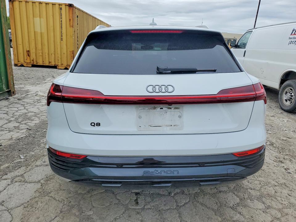 53510276 :رقم المزاد ، WA15AAGE3RB024900 vin ، 2024 Audi Q8 E-tron مزاد بيع