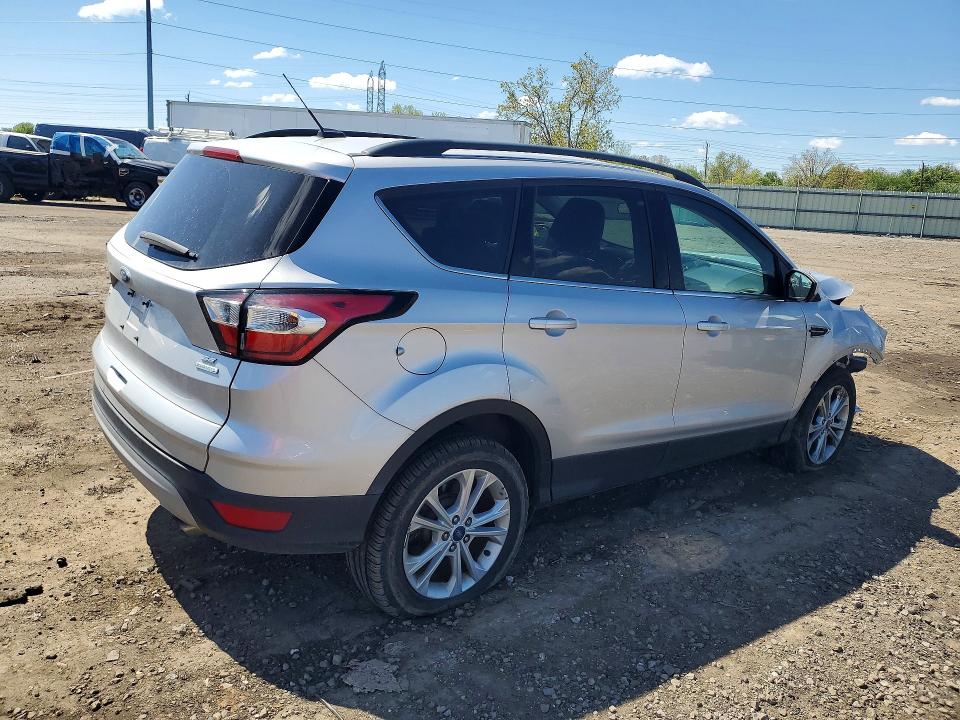 53367096 :رقم المزاد ، 1FMCU0GDXHUD74531 vin ، 2017 Ford Escape مزاد بيع