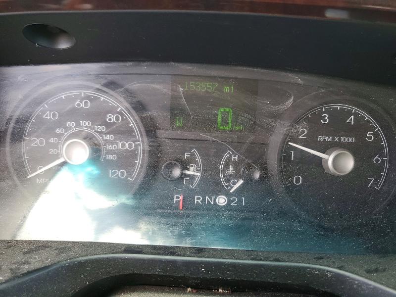 54540546 :رقم المزاد ، 1LNHM82W36Y635338 vin ، 2006 Lincoln Town Car مزاد بيع