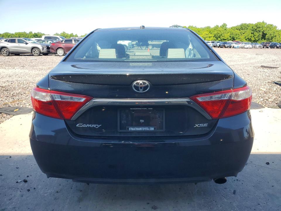 52938266 :رقم المزاد ، 4T1BF1FK8FU109812 vin ، 2015 Toyota Camry مزاد بيع