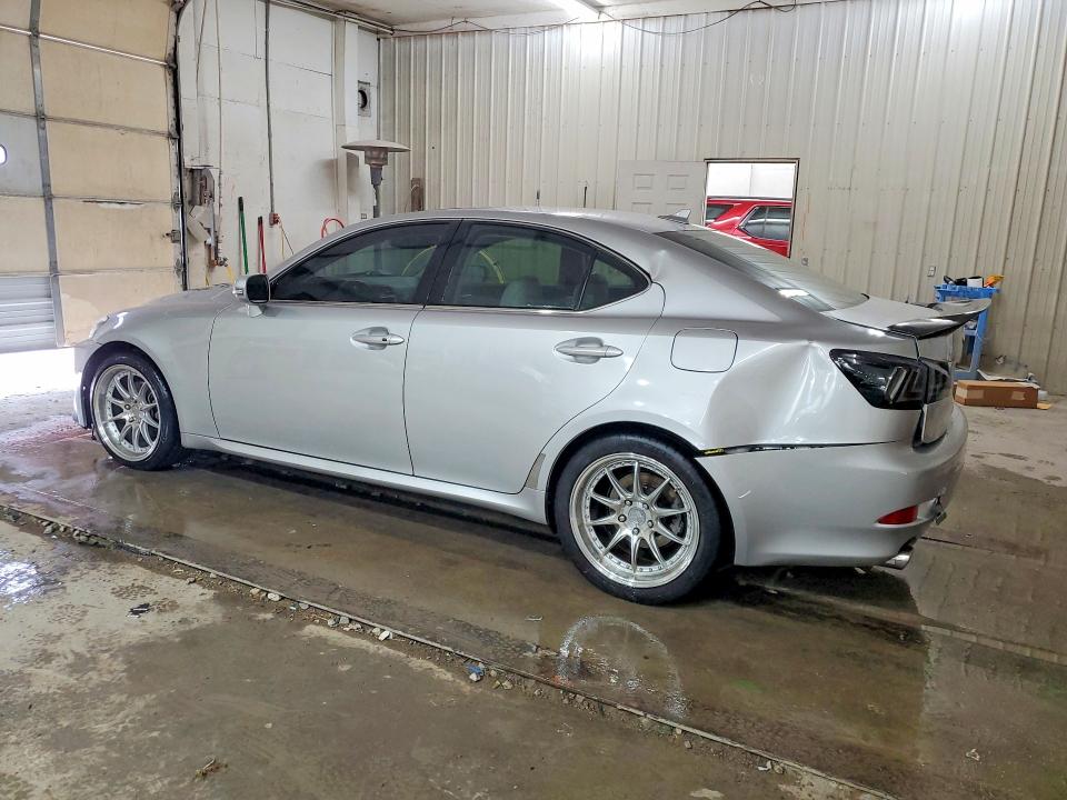 52078246 :رقم المزاد ، JTHBF5C22B2101919 vin ، 2011 Lexus Is مزاد بيع
