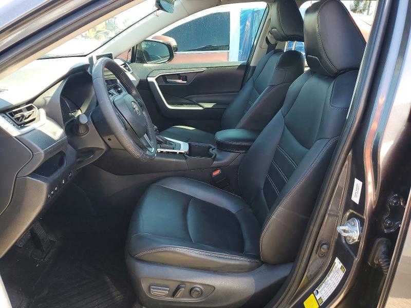 53765486 :رقم المزاد ، 2T3C1RFV4SC306135 vin ، 2025 Toyota Rav4 مزاد بيع