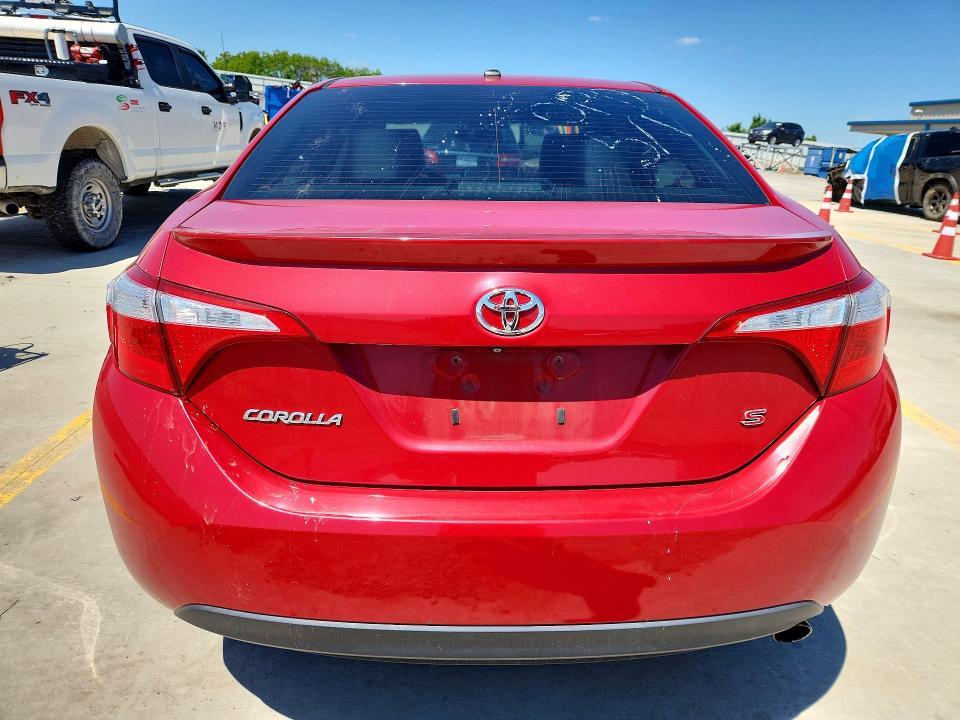 52906796 :رقم المزاد ، 2T1BURHE6FC440711 vin ، 2015 Toyota Corolla مزاد بيع