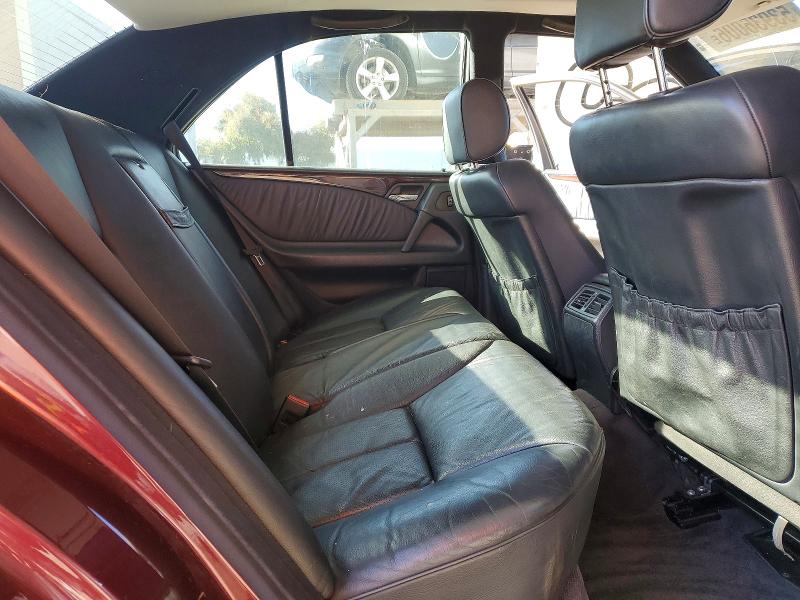 53936006 :رقم المزاد ، WDBJF72F2VA258792 vin ، 1997 Mercedes-benz E مزاد بيع