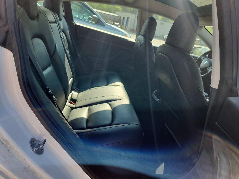 2021 Tesla Model 3 მანქანა იყიდება აუქციონზე, vin: 5YJ3E1EA1MF908275, აუქციონის ნომერი: 52645016