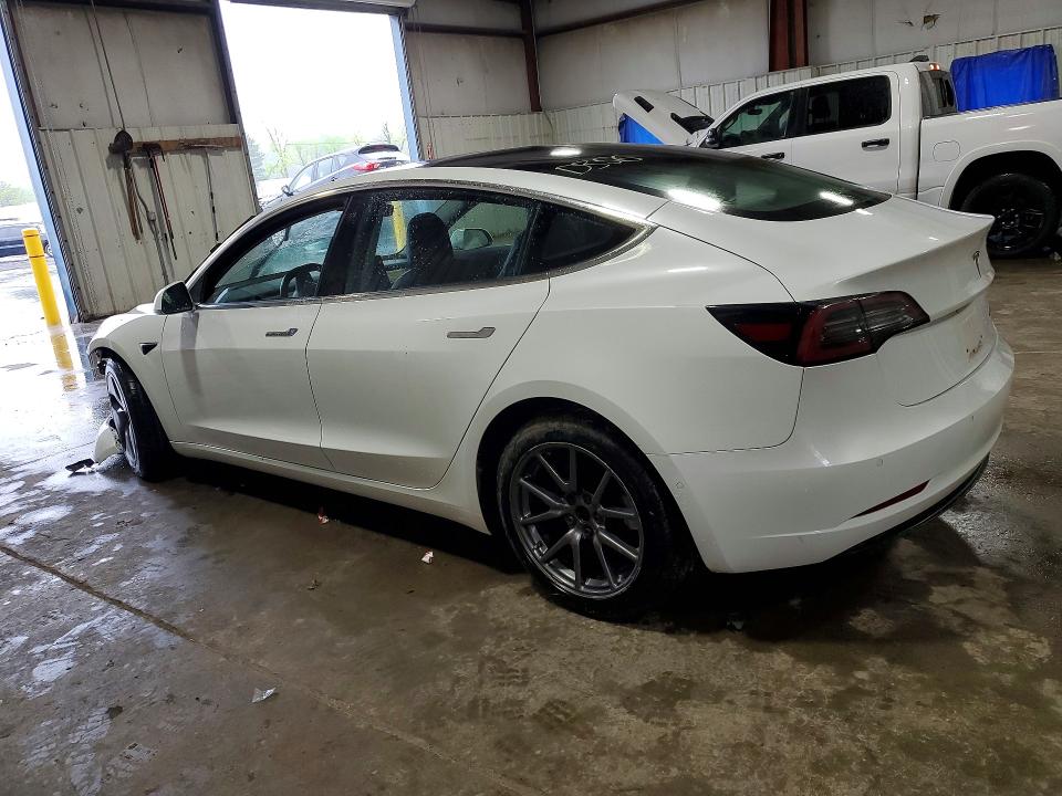 Продажа на аукционе авто 2018 Tesla Model 3, vin: 5YJ3E1EB8JF093884, номер лота: 52753446