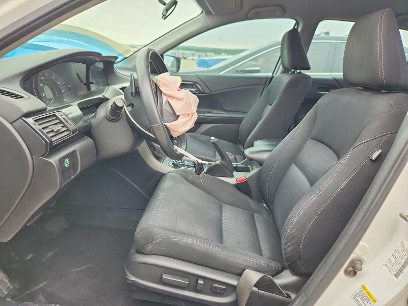 Auction sale of the 2015 Honda Accord, vin: 1HGCR2F59FA243781, lot number: 52511366