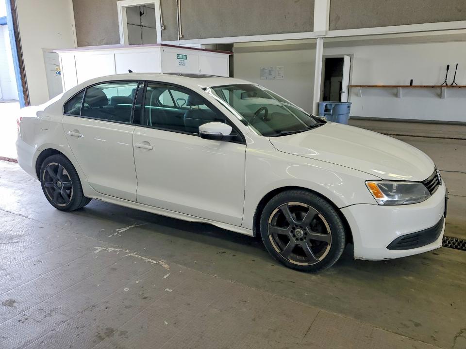 52190376 :رقم المزاد ، 3VW3L7AJ9BM124253 vin ، 2011 Volkswagen Jetta مزاد بيع