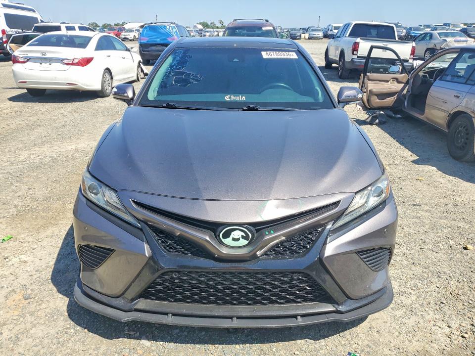 2018 Toyota Camry მანქანა იყიდება აუქციონზე, vin: 4T1B61HK2JU029654, აუქციონის ნომერი: 46780936