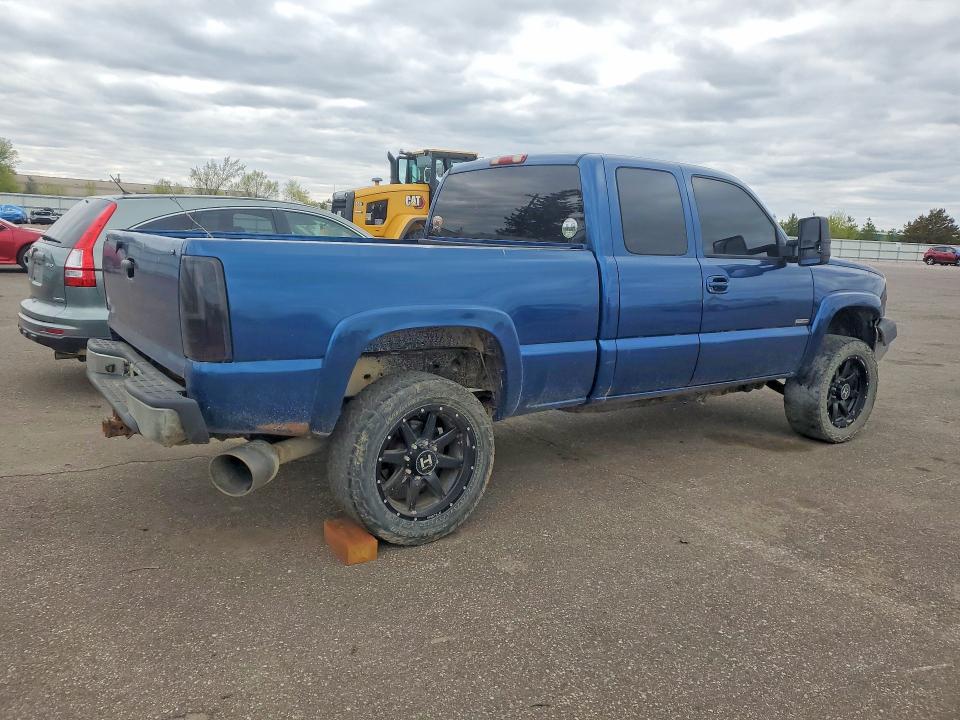 Продажа на аукционе авто 2003 Chevrolet Silverado, vin: 1GCHK29133E330954, номер лота: 52330956