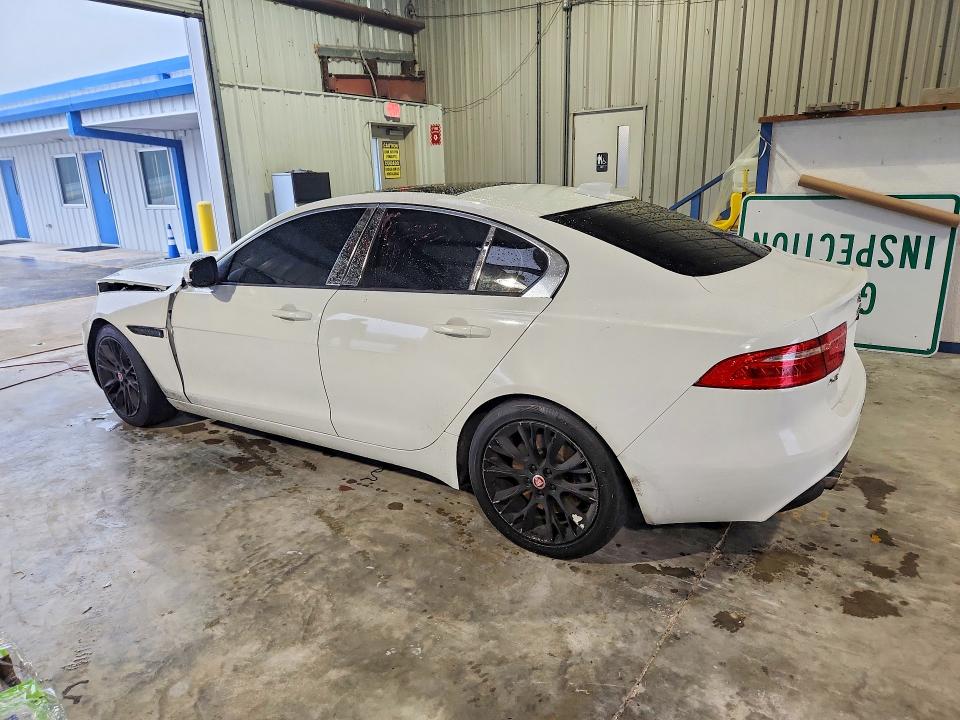 Продаж на аукціоні авто 2017 Jaguar Xe, vin: SAJAR4BG7HA978837, номер лоту: 52924966