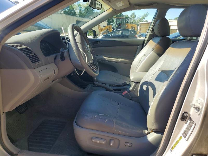 52824926 :رقم المزاد ، 4T1BE32KX4U812913 vin ، 2004 Toyota Camry مزاد بيع