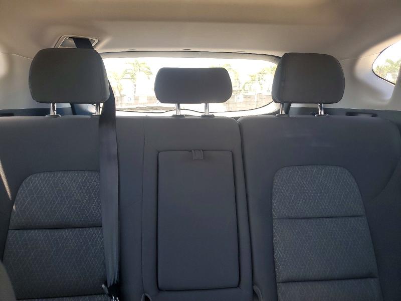 52240396 :رقم المزاد ، KM8J33A26HU560893 vin ، 2017 Hyundai Tucson مزاد بيع