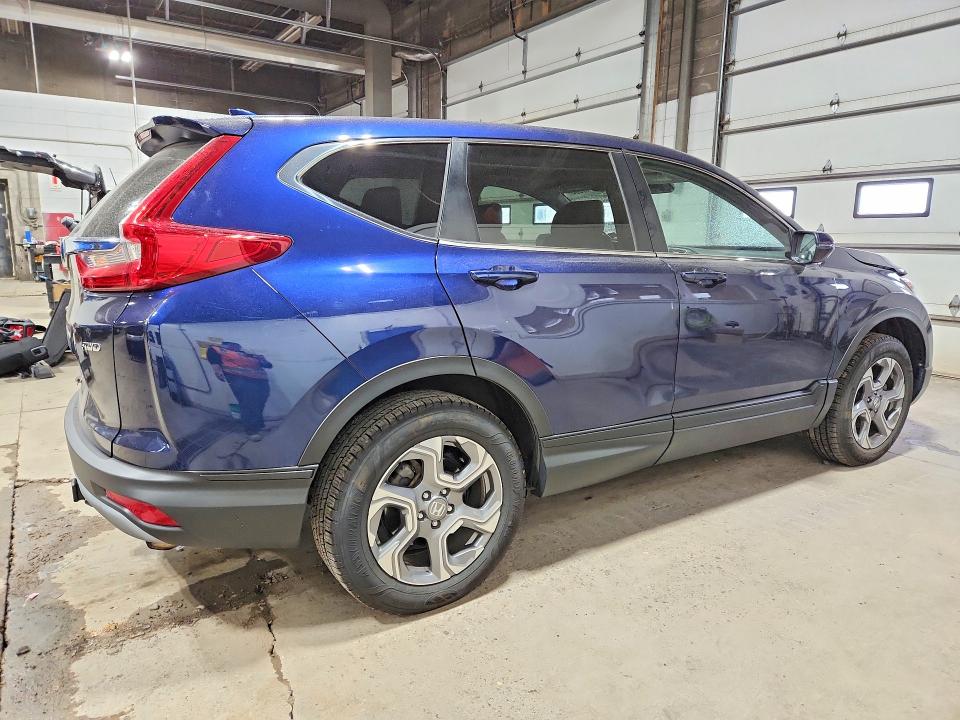 54719066 :رقم المزاد ، 7FARW2H89JE062645 vin ، 2018 Honda Cr-v مزاد بيع