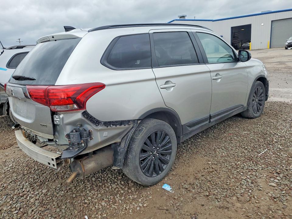 52994086 :رقم المزاد ، JA4AZ3A30LZ030873 vin ، 2020 Mitsubishi Outlander مزاد بيع
