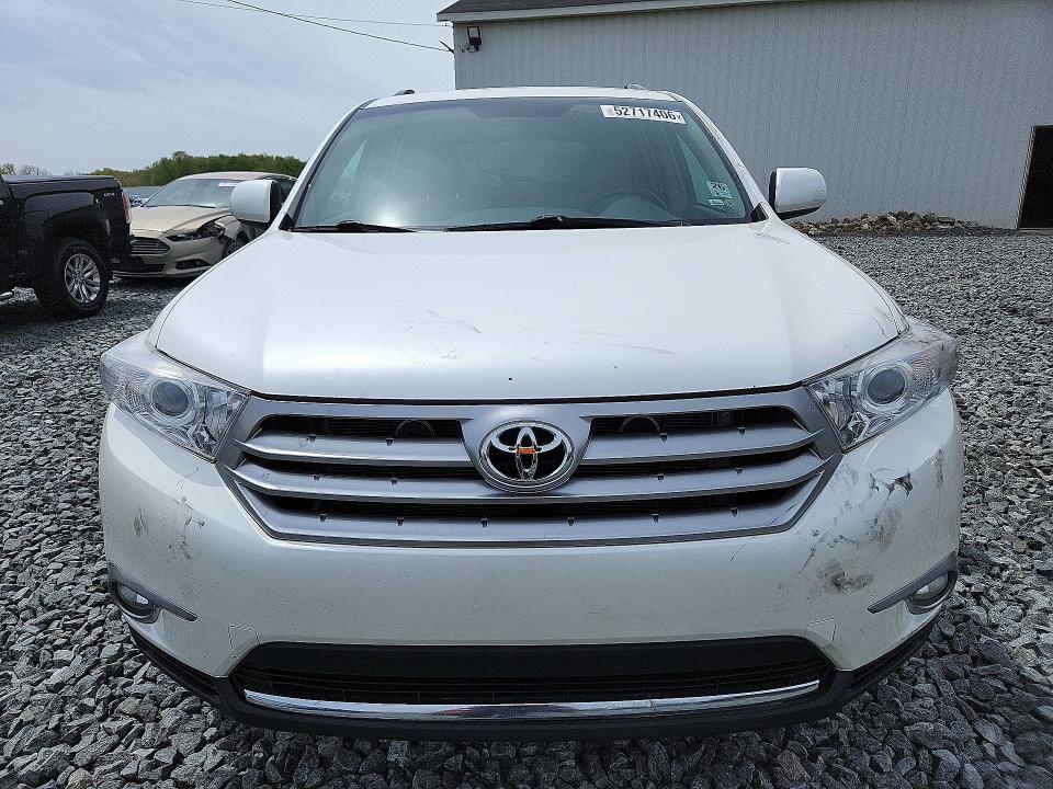 Продажа на аукционе авто 2013 Toyota Highlander, vin: 5TDBK3EHXDS278345, номер лота: 52717406
