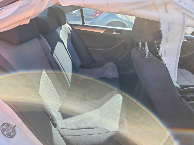 54914916 :رقم المزاد ، 3VW2B7AJ7HM334891 vin ، 2017 Volkswagen Jetta مزاد بيع