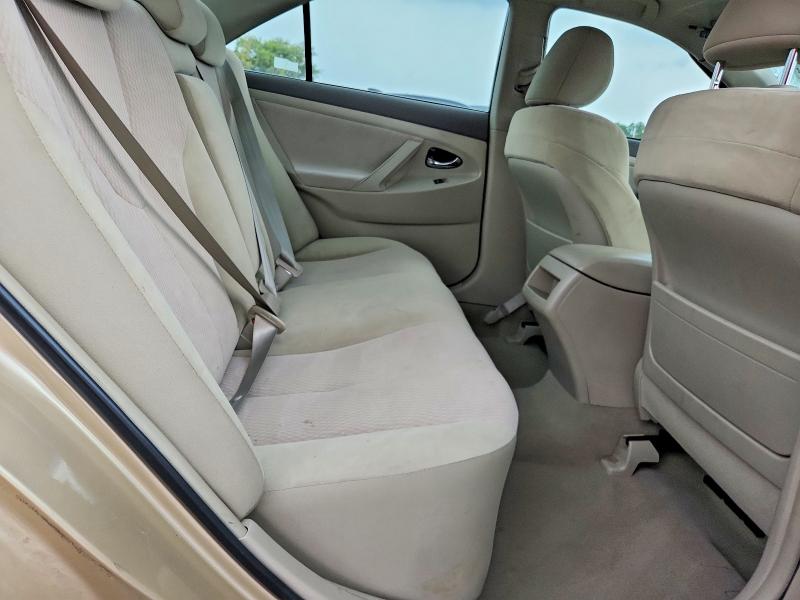 55119426 :رقم المزاد ، 4T1BF3EKXBU747339 vin ، 2011 Toyota Camry مزاد بيع