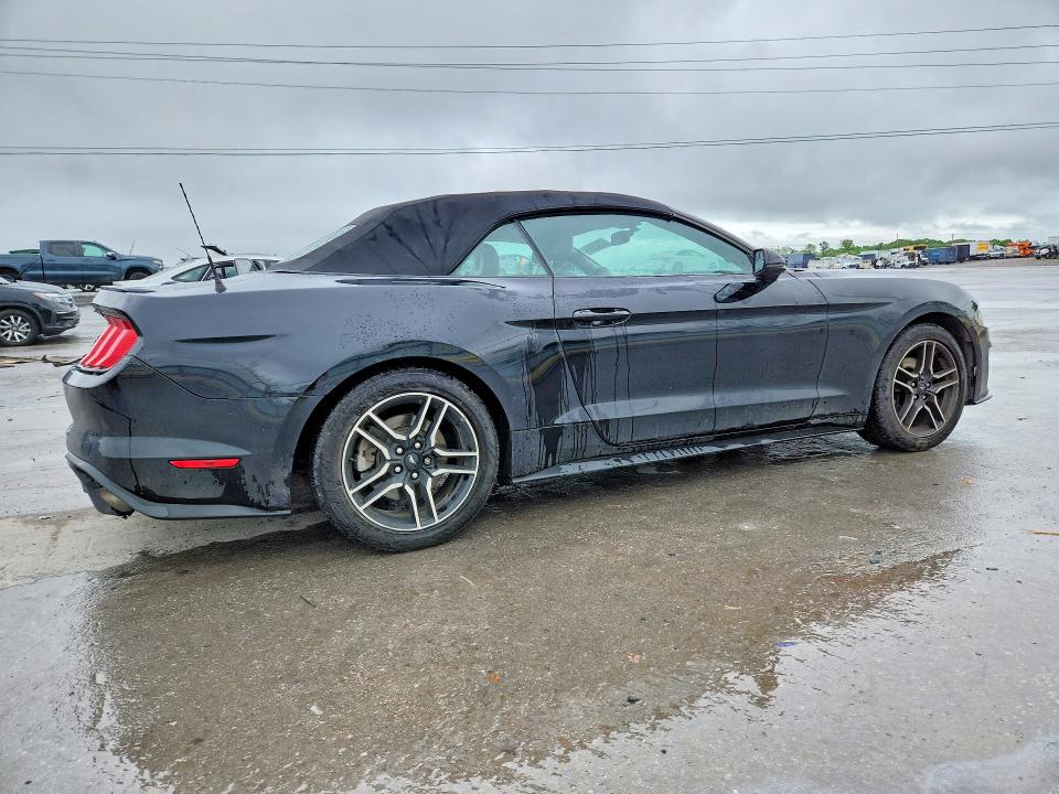 Продаж на аукціоні авто 2018 Ford Mustang, vin: 1FATP8UHXJ5111236, номер лоту: 52343896