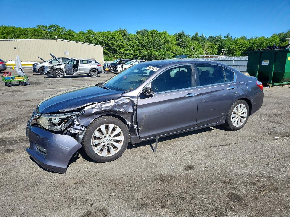 Auction sale of the 2014 Honda Accord, vin: 1HGCR2F88EA051695, lot number: 55324796