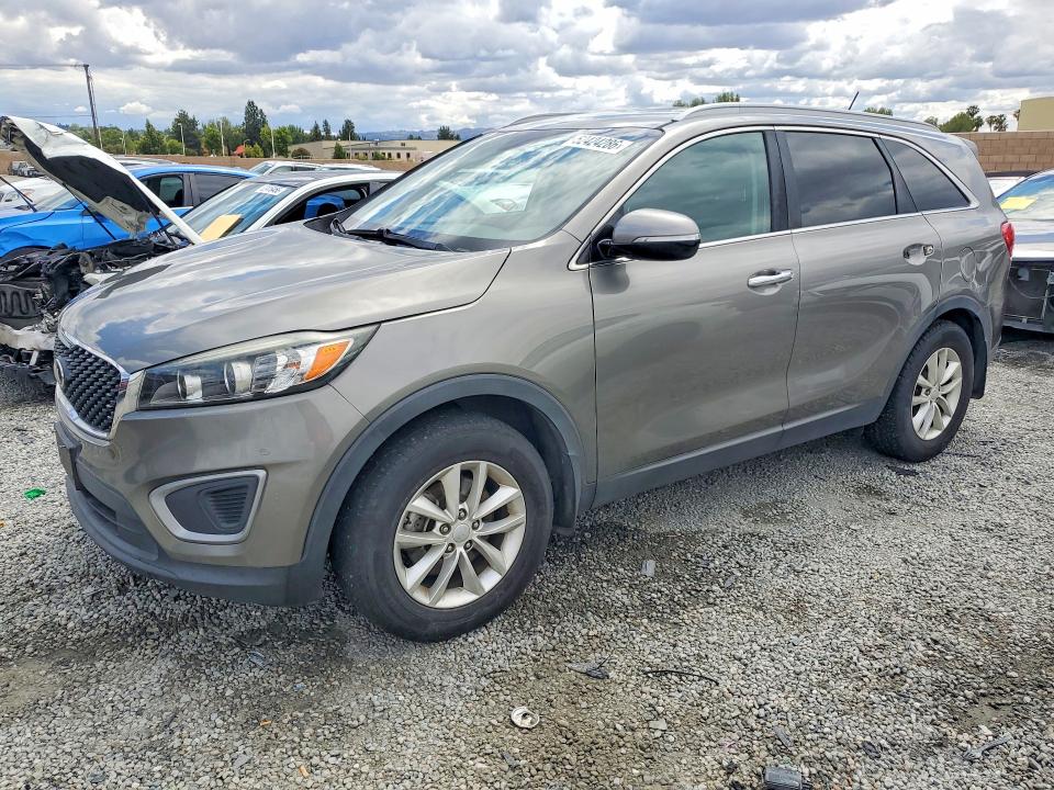 52424286 :رقم المزاد ، 5XYPG4A36HG245451 vin ، 2017 Kia Sorento مزاد بيع