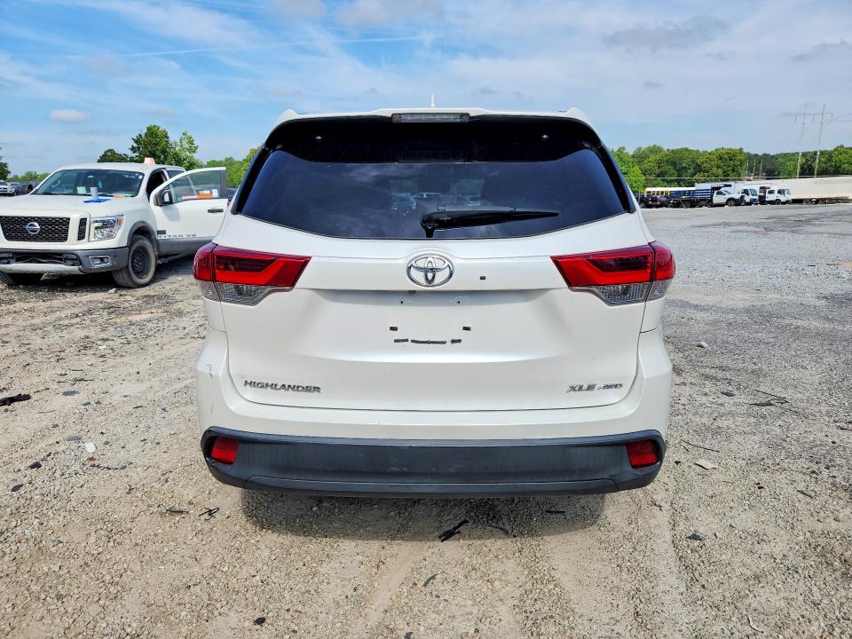 2019 Toyota Highlander მანქანა იყიდება აუქციონზე, vin: 5TDJZRFH2KS926671, აუქციონის ნომერი: 54254666