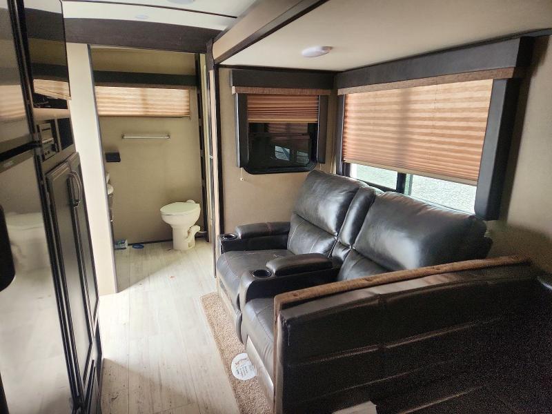 53232156 :رقم المزاد ، 573TE3029J6606793 vin ، 2018 Grand Design Imagine 2600 Rv مزاد بيع
