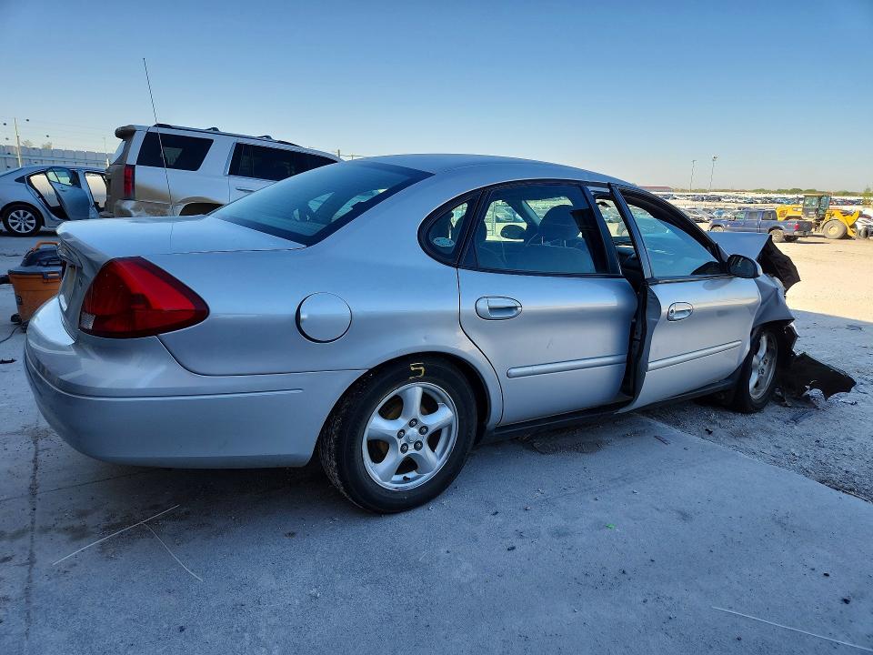 2002 Ford Taurus მანქანა იყიდება აუქციონზე, vin: 1FAFP55U92G136478, აუქციონის ნომერი: 52250106