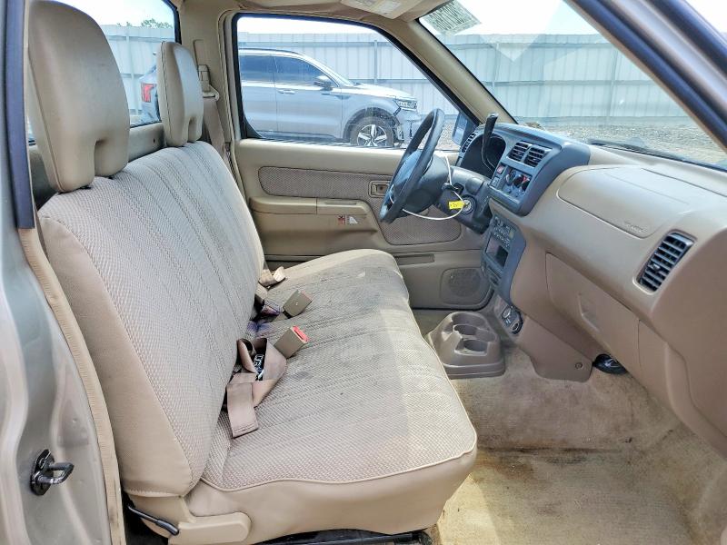 2000 Nissan Frontier მანქანა იყიდება აუქციონზე, vin: 1N6DD21S8YC429881, აუქციონის ნომერი: 52927186