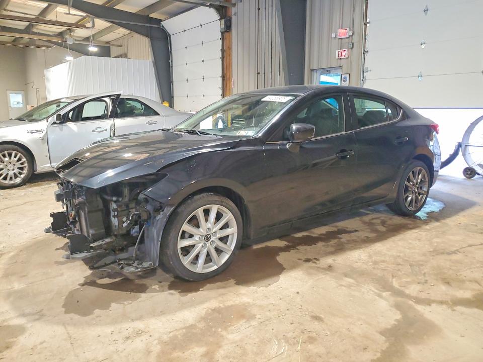 54855836 :رقم المزاد ، 3MZBN1V35JM188125 vin ، 2018 Mazda 3 مزاد بيع