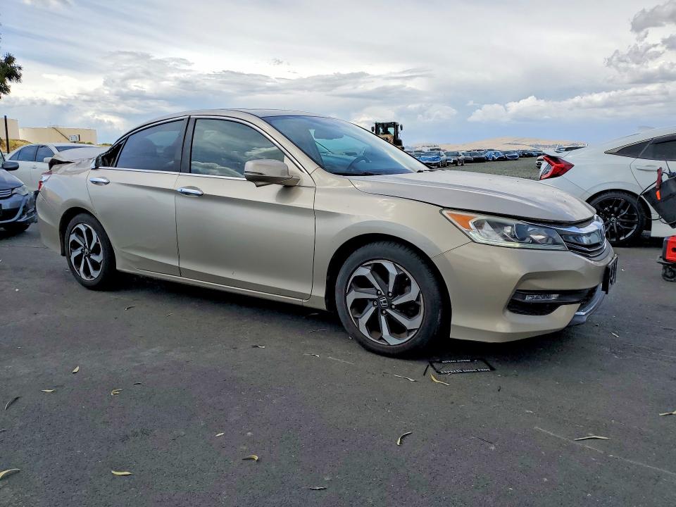 Продаж на аукціоні авто 2016 Honda Accord, vin: 1HGCR2F87GA016763, номер лоту: 54715546