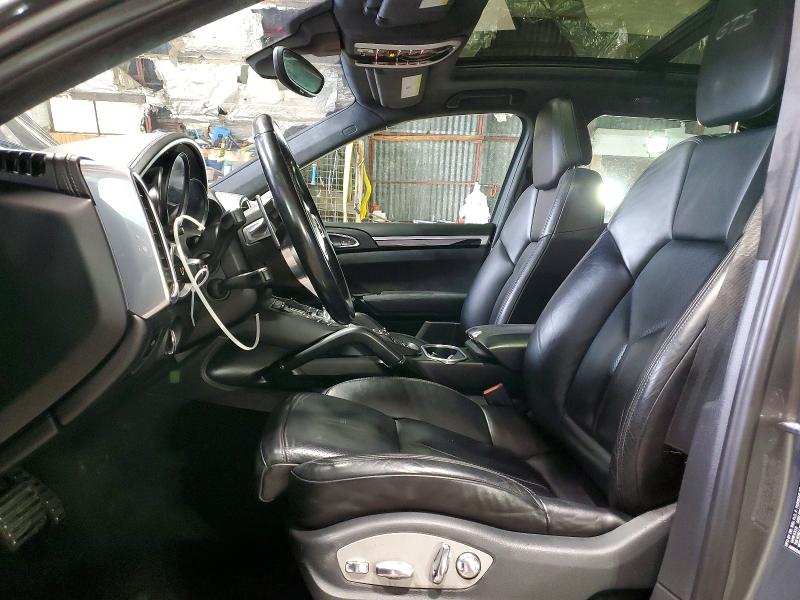 54097886 :رقم المزاد ، WP1AD2A27JLA80755 vin ، 2018 Porsche Cayenne مزاد بيع