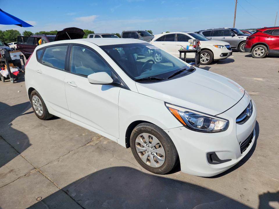 52908966 :رقم المزاد ، KMHCT5AE7FU219739 vin ، 2015 Hyundai Accent مزاد بيع