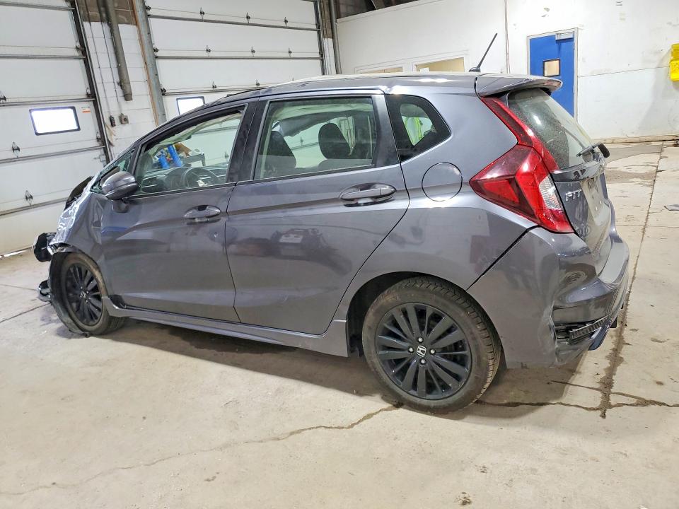 53208296 :رقم المزاد ، 3HGGK5H66JM702726 vin ، 2018 Honda Fit مزاد بيع