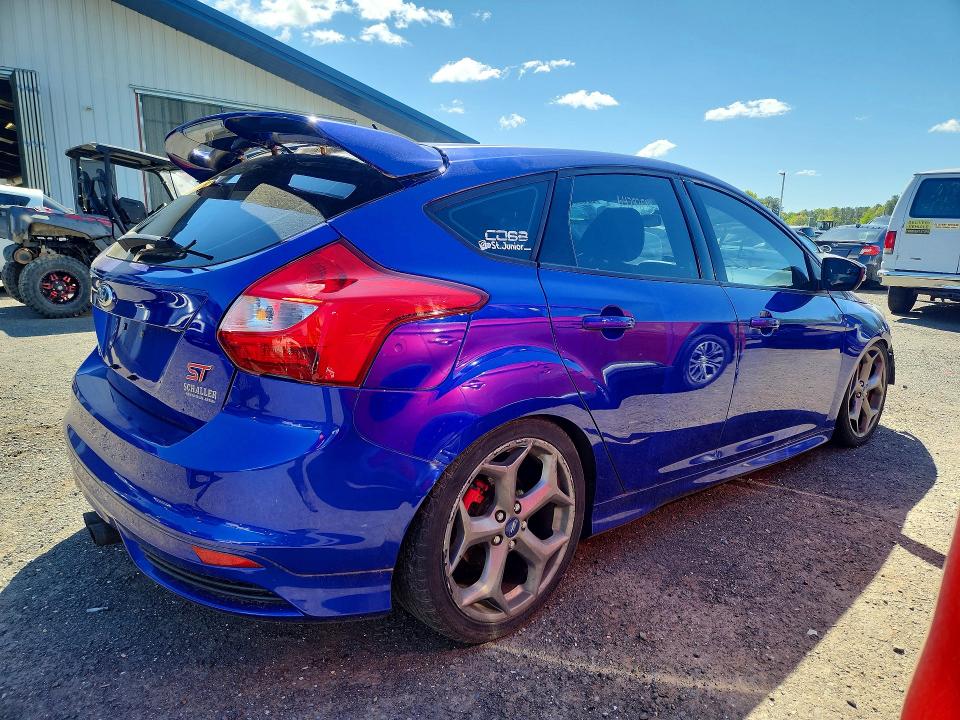 2014 Ford Focus მანქანა იყიდება აუქციონზე, vin: 1FADP3L96EL456685, აუქციონის ნომერი: 52879686