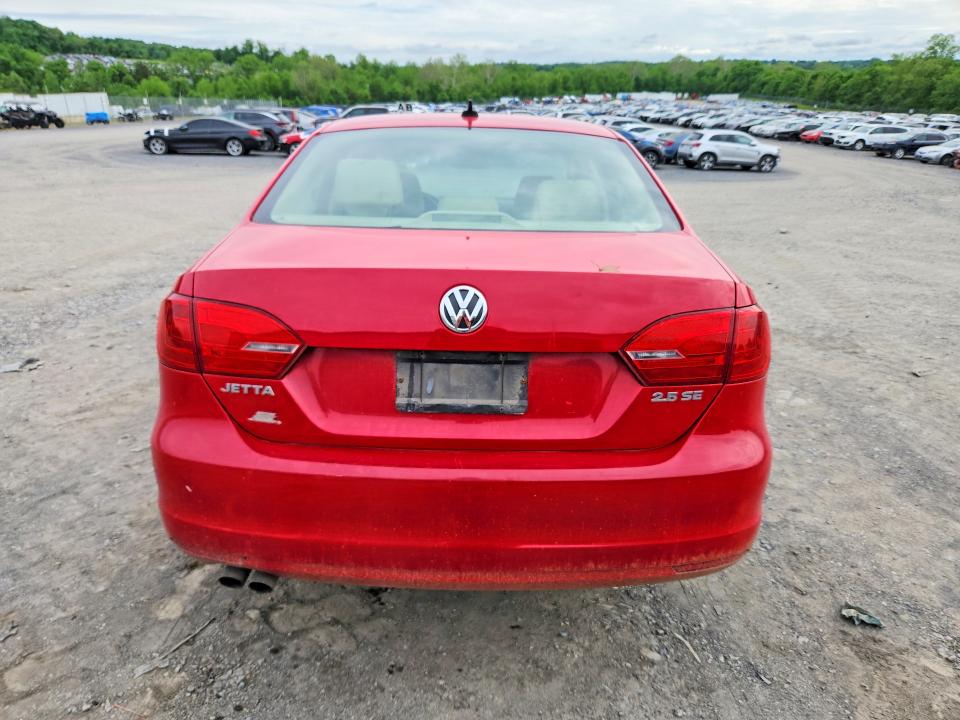 54976216 :رقم المزاد ، 3VWDP7AJ5DM267258 vin ، 2013 Volkswagen Jetta مزاد بيع