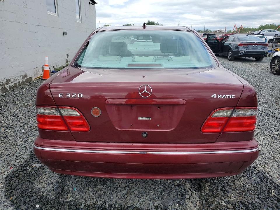 Продажа на аукционе авто 2002 Mercedes-benz E, vin: WDBJF82JX2X064403, номер лота: 52907196