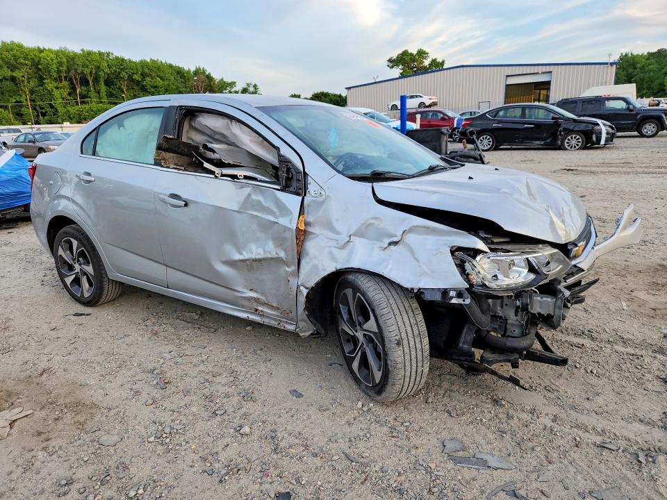2018 Chevrolet Sonic მანქანა იყიდება აუქციონზე, vin: 1G1JF5SB2J4107049, აუქციონის ნომერი: 52424146