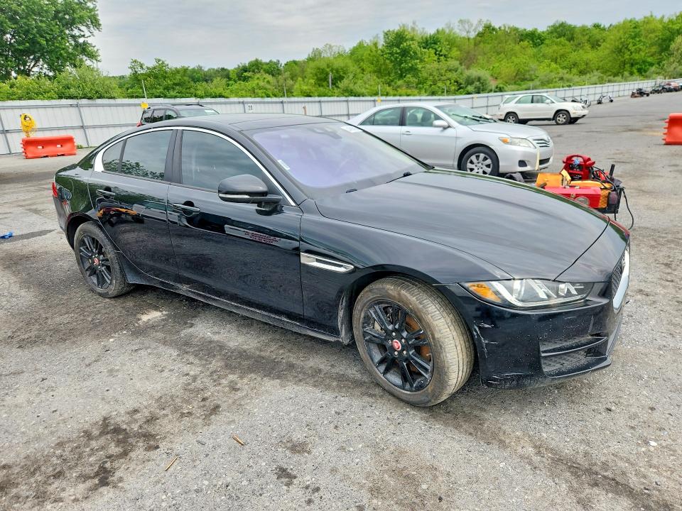 Продаж на аукціоні авто 2017 Jaguar Xe, vin: SAJAJ4BNXHA974898, номер лоту: 54696896