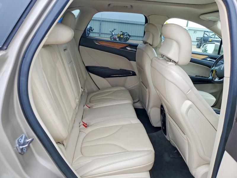 52555056 :رقم المزاد ، 5LMCJ1A9XFUJ10061 vin ، 2015 Lincoln Mkc مزاد بيع