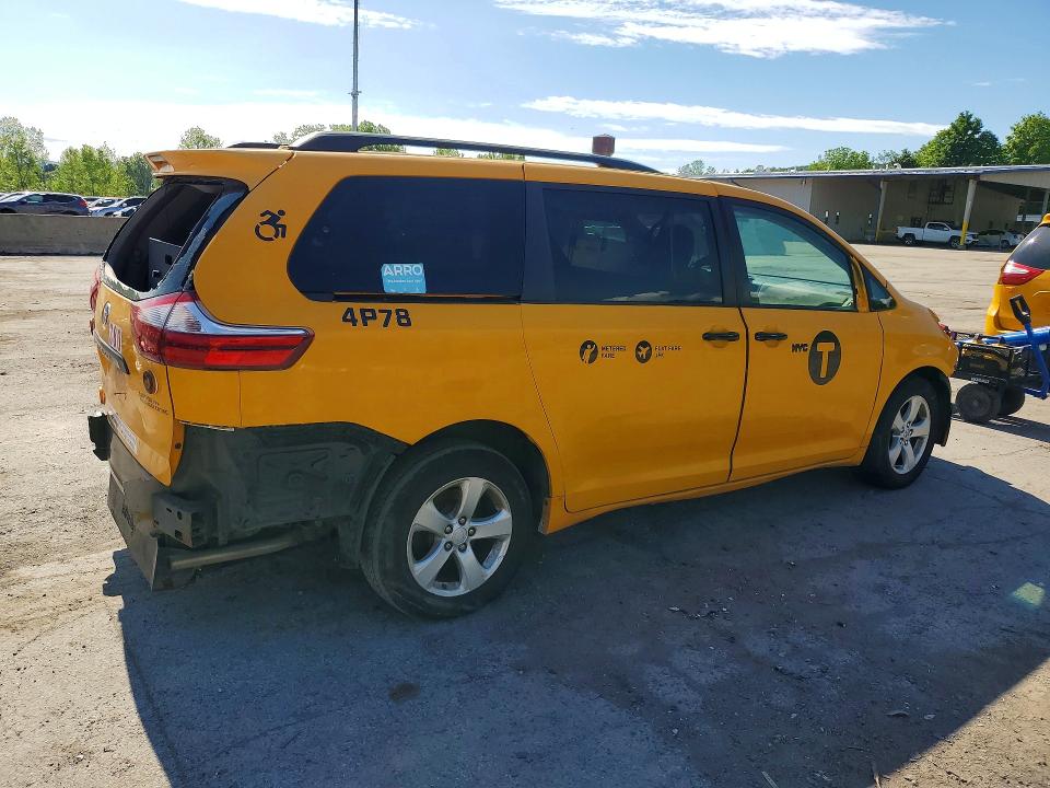2017 Toyota Sienna მანქანა იყიდება აუქციონზე, vin: 5TDKZ3DC7HS886962, აუქციონის ნომერი: 55367256